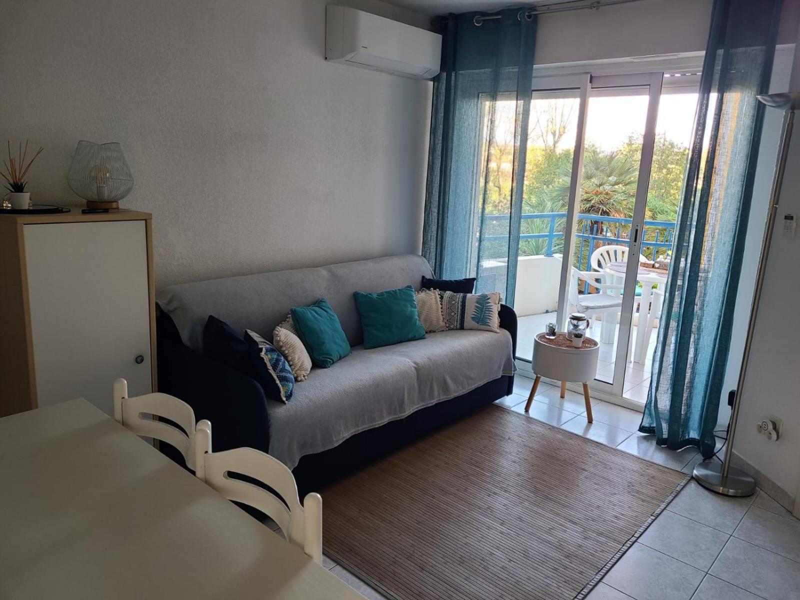 T2 Climatise A 5 Minutes A Pied De La Plage Avec Parking, Piscine Et Wifi Frejus Bagian luar foto